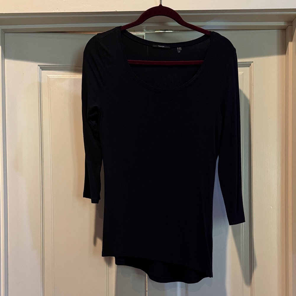 Tahari Elegant Black Long Sleeve Tee
